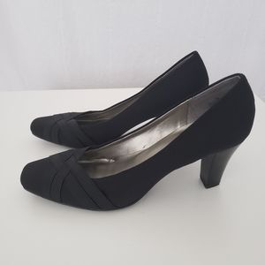 Bandolino Black Fabric Pumps